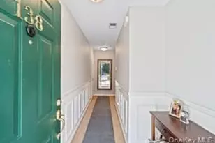 138 Brattle Cir, Melville, NY 11747 - Photo 3