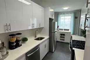 2081 Cruger Ave, Bronx, NY 10462 - Photo 7