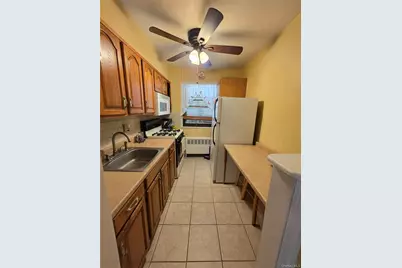 155-45 81 St. 81 #18, Howard Beach, NY 11414 - Photo 5