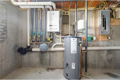 59 Mastro Road, Calverton, NY 11933 - Photo 31