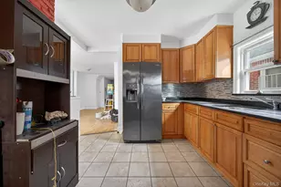 121-44 6th Ave, College Point, NY 11356 - Photo 5