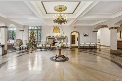 12 Hempstead Avenue #3N, Rockville Centre, NY 11570 - Photo 5