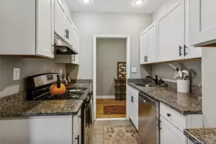 12 Hempstead Ave, Rockville Centre, NY 11570 - Photo 9