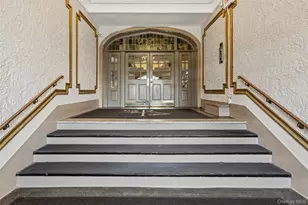 12 Hempstead Ave, Rockville Centre, NY 11570 - Photo 5