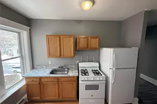 60 Carroll St, Poughkeepsie, NY 12601 - Photo 3