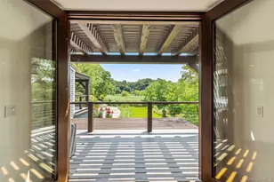 16 Old Field Woods Rd, Setauket, NY 11733 - Photo 27