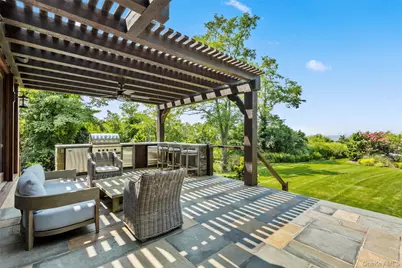 16 Old Field Woods Road, Setauket, NY 11733 - Photo 15