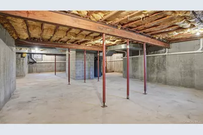 103 Middle Pond Road, Southampton, NY 11968 - Photo 29