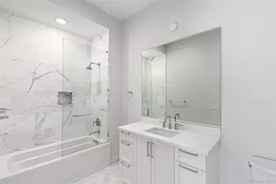 906 Mill Creek North #906, Roslyn, NY 11576 - Photo 13