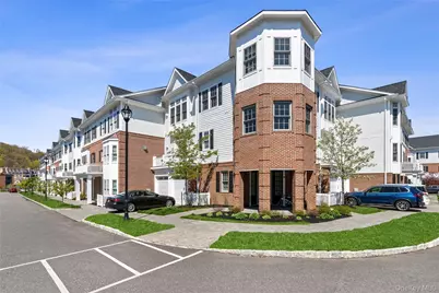 906 Mill Creek North #906, Roslyn, NY 11576 - Photo 23