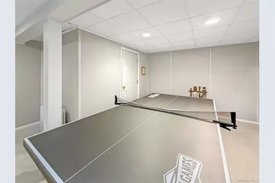 31 Highland Road, Southampton, NY 11968 - Photo 15