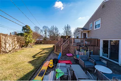 13 Evelyn Road, Plainview, NY 11803 - Photo 23