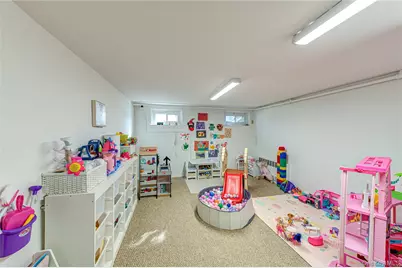 13 Evelyn Road, Plainview, NY 11803 - Photo 19