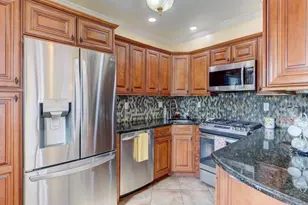 1004 Wool Ave, Franklin Square, NY 11010 - Photo 7