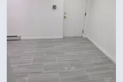 1004 Wool Avenue, Franklin Square, NY 11010 - Photo 25