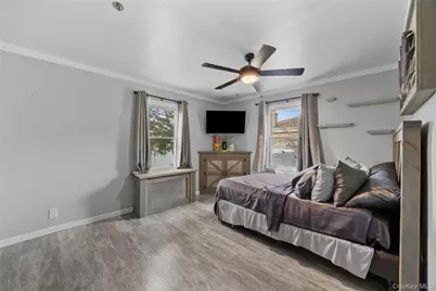 7 East Court, Bethpage, NY 11714 - Photo 11