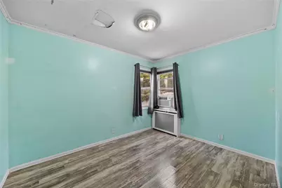 7 East Court, Bethpage, NY 11714 - Photo 13