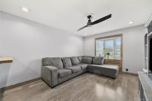 7 East Ct, Bethpage, NY 11714 - Photo 5