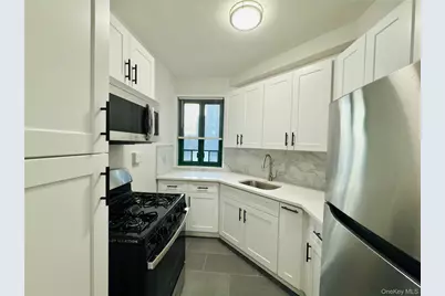 1938 E Tremont Avenue #5B, Bronx, NY 10462 - Photo 1