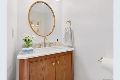 510 Somerset Court, Fishkill, NY 12524 - Photo 11