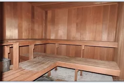 400 High Point #Penthouse 4, Hartsdale, NY 10530 - Photo 31