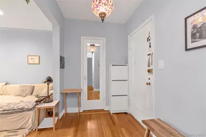 25-40 31 Avenue #4E, Astoria, NY 11106 - Photo 5