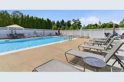 28 Steven Circle, Dix Hills, NY 11746 - Photo 39