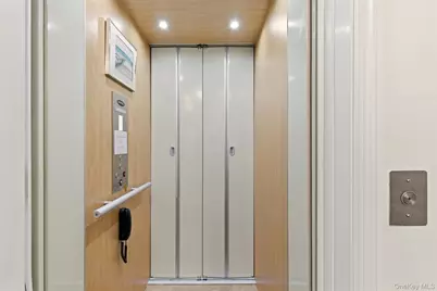 28 Steven Circle, Dix Hills, NY 11746 - Photo 7