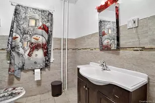 251 Valentine Ln, Yonkers, NY 10705 - Photo 33