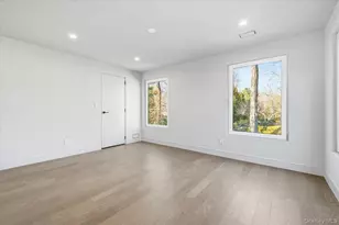 26 Windemere Way, Woodbury, NY 11797 - Photo 27