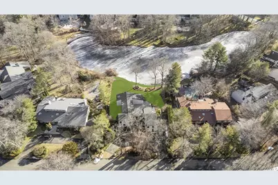 26 Windemere Way, Woodbury, NY 11797 - Photo 35