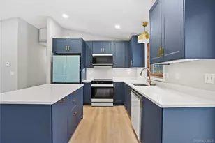 18 Homewood Ave, Newburgh, NY 12550 - Photo 5