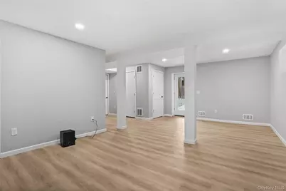 18 Homewood Avenue, Newburgh, NY 12550 - Photo 21