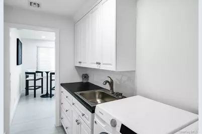 304 Aerie Court, Manhasset, NY 11030 - Photo 39