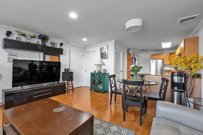 817 Willow Lane, Valley Stream, NY 11580 - Photo 5