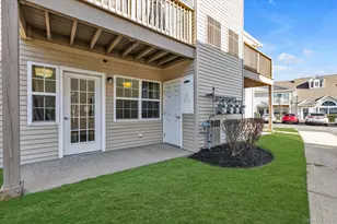 817 Willow Ln, Valley Stream, NY 11580 - Photo 17