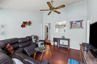 32 Hewlett Drive, Sound Beach, NY 11789 - Photo 17