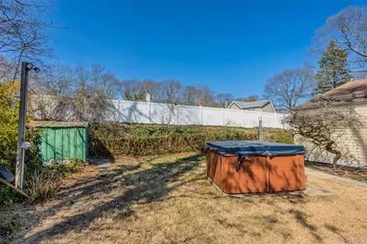 32 Hewlett Drive, Sound Beach, NY 11789 - Photo 23