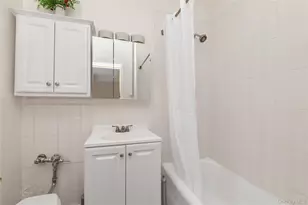 160-15 Powells Cove Blvd, Whitestone, NY 11357 - Photo 7