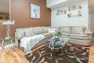 24 Glow Ln, Hicksville, NY 11801 - Photo 13