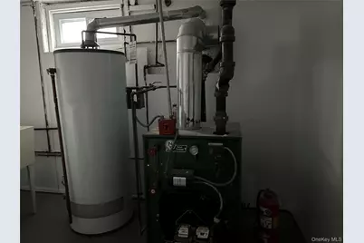 42 Princeton Street, Valley Stream, NY 11580 - Photo 3