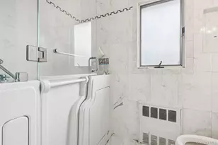 15 Baylis Pl, Lynbrook, NY 11563 - Photo 23