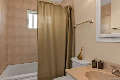 7 Vilno Court, Huntington Station, NY 11746 - Photo 9