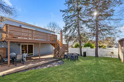 7 Vilno Court, Huntington Station, NY 11746 - Photo 15