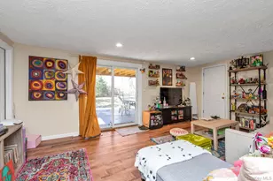 7 Vilno Ct, Huntington Station, NY 11746 - Photo 11