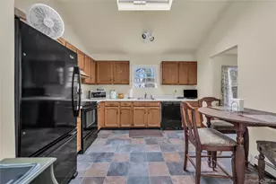 46 Craven St, Huntington Station, NY 11746 - Photo 3