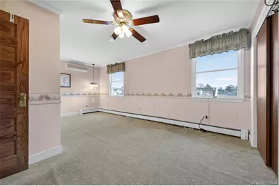 104 Windsor Avenue, Rockville Centre, NY 11570 - Photo 17