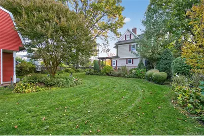 104 Windsor Avenue, Rockville Centre, NY 11570 - Photo 25