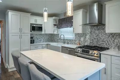 202 Emerson Place, Valley Stream, NY 11580 - Photo 11