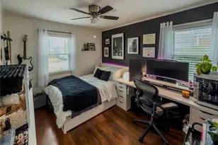 202 Emerson Pl, Valley Stream, NY 11580 - Photo 15